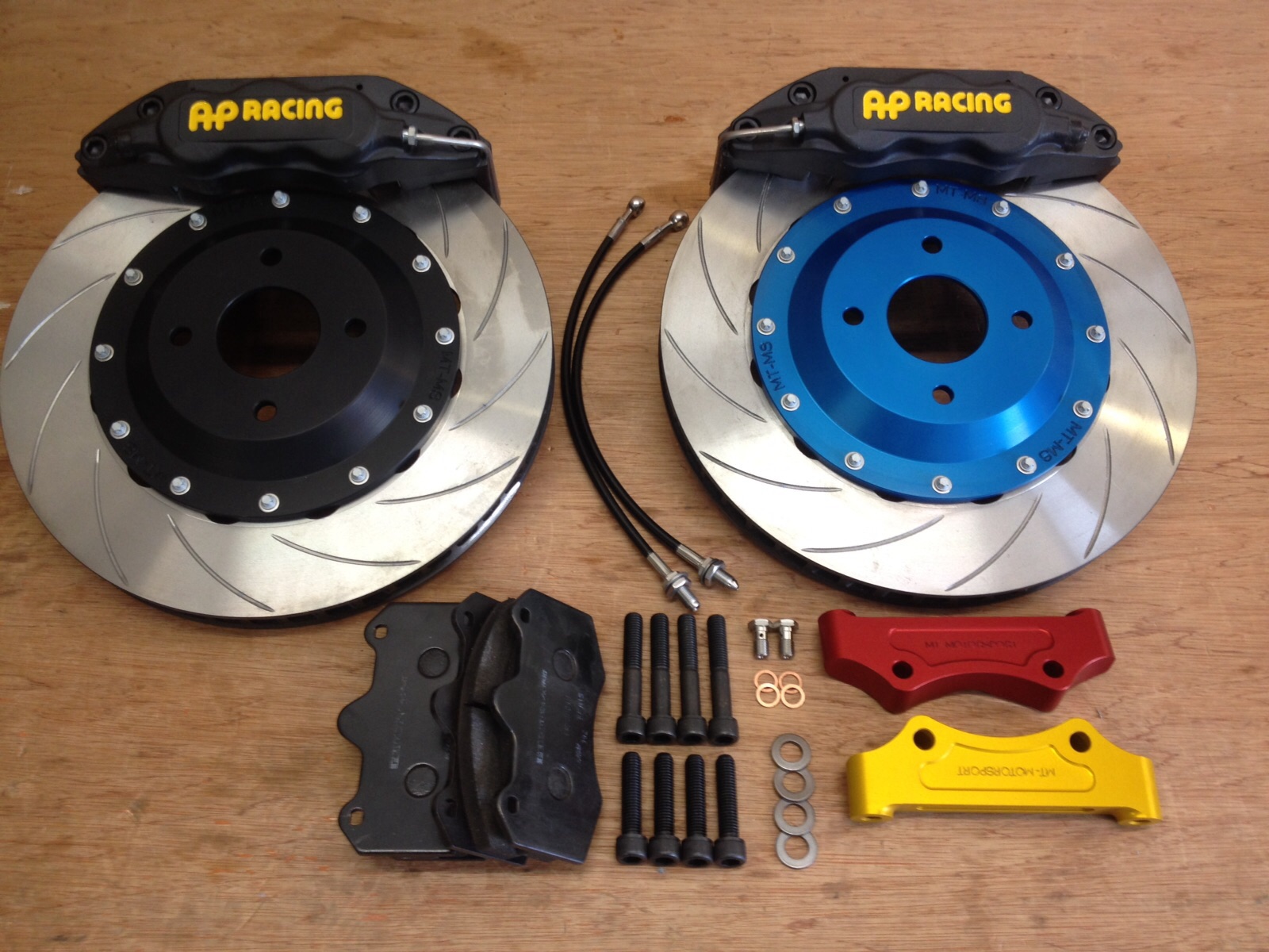 MT-Motorsport Cosworth 2wd 355x32mm Front Brake Conversion MT-Motorsport Cosworth 2wd 355x32mm Front Brake Conversion