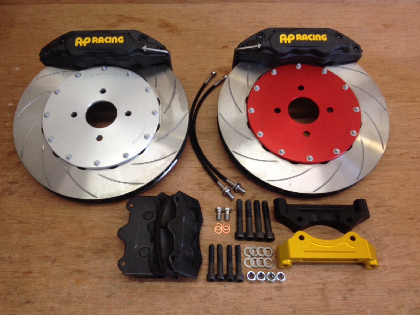 MT-Motorsport Cosworth 4x4 355x32mm Front Brake Conversion MT-Motorsport Cosworth 4x4 355x32mm Front Brake Conversion