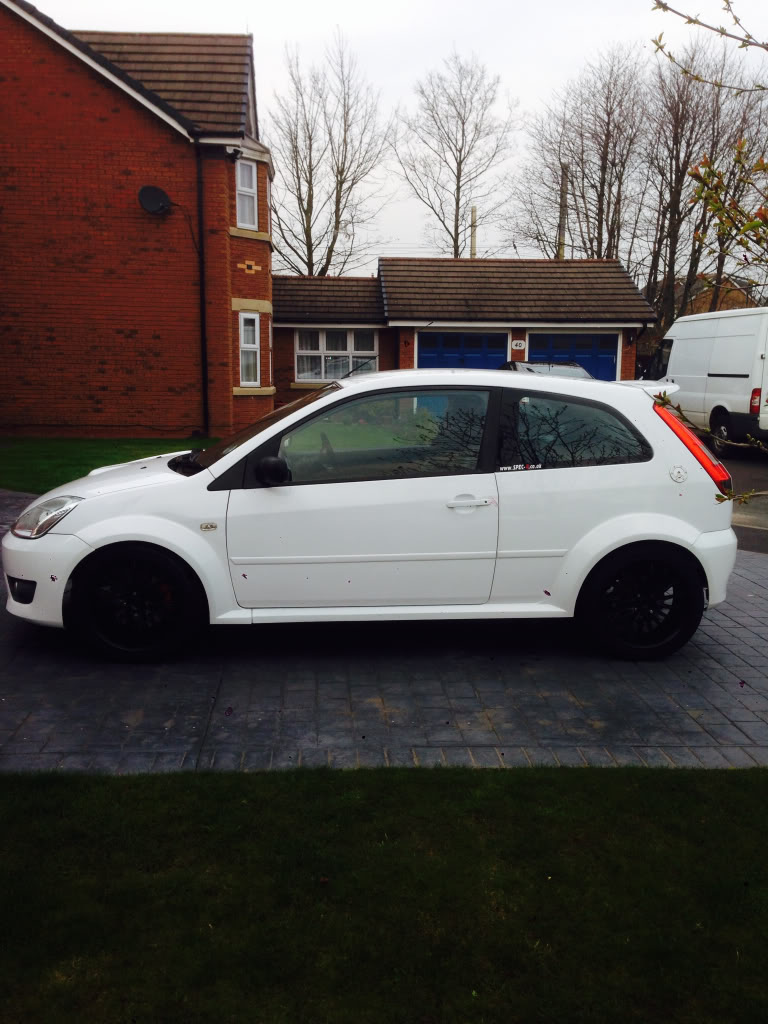 Ford Fiesta 4x4 Cosworth Breaking Ford Fiesta 4x4 Cosworth Breaking